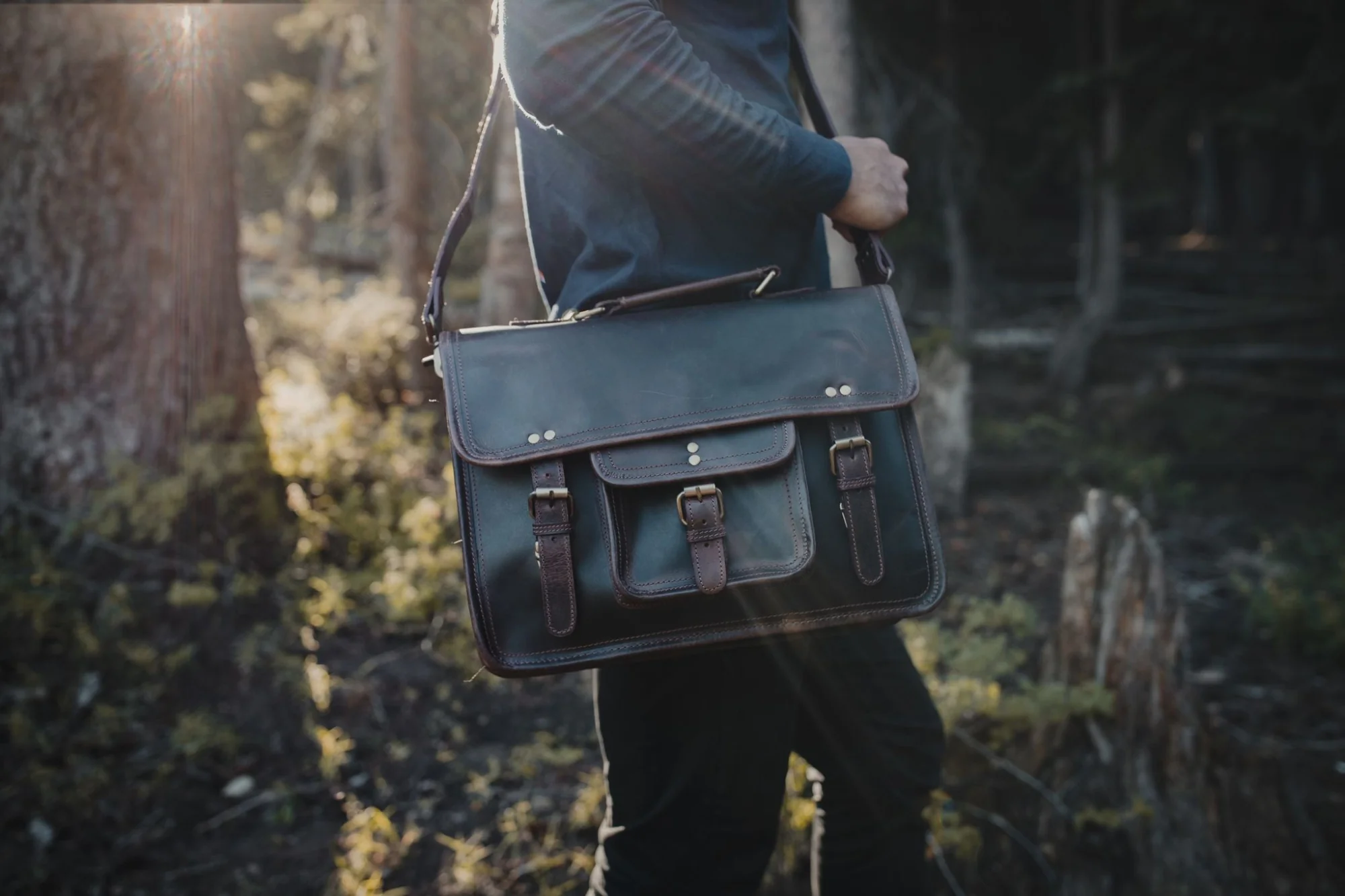 18 inch Buffalo Leather Briefcase - Image 9