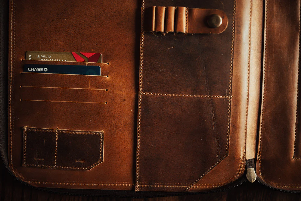 Buffalo Leather MacBook Portfolio - Image 8