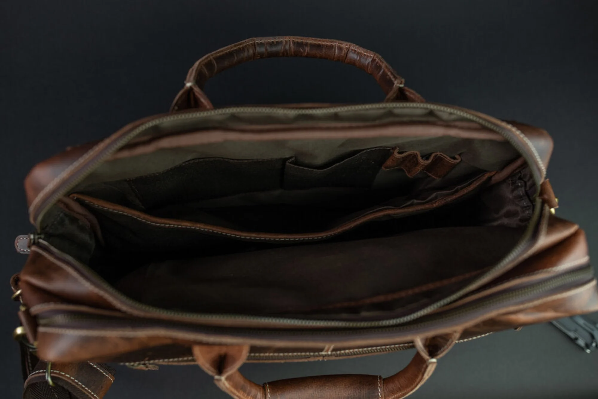 Buffalo Leather Pilot Bag - Image 12