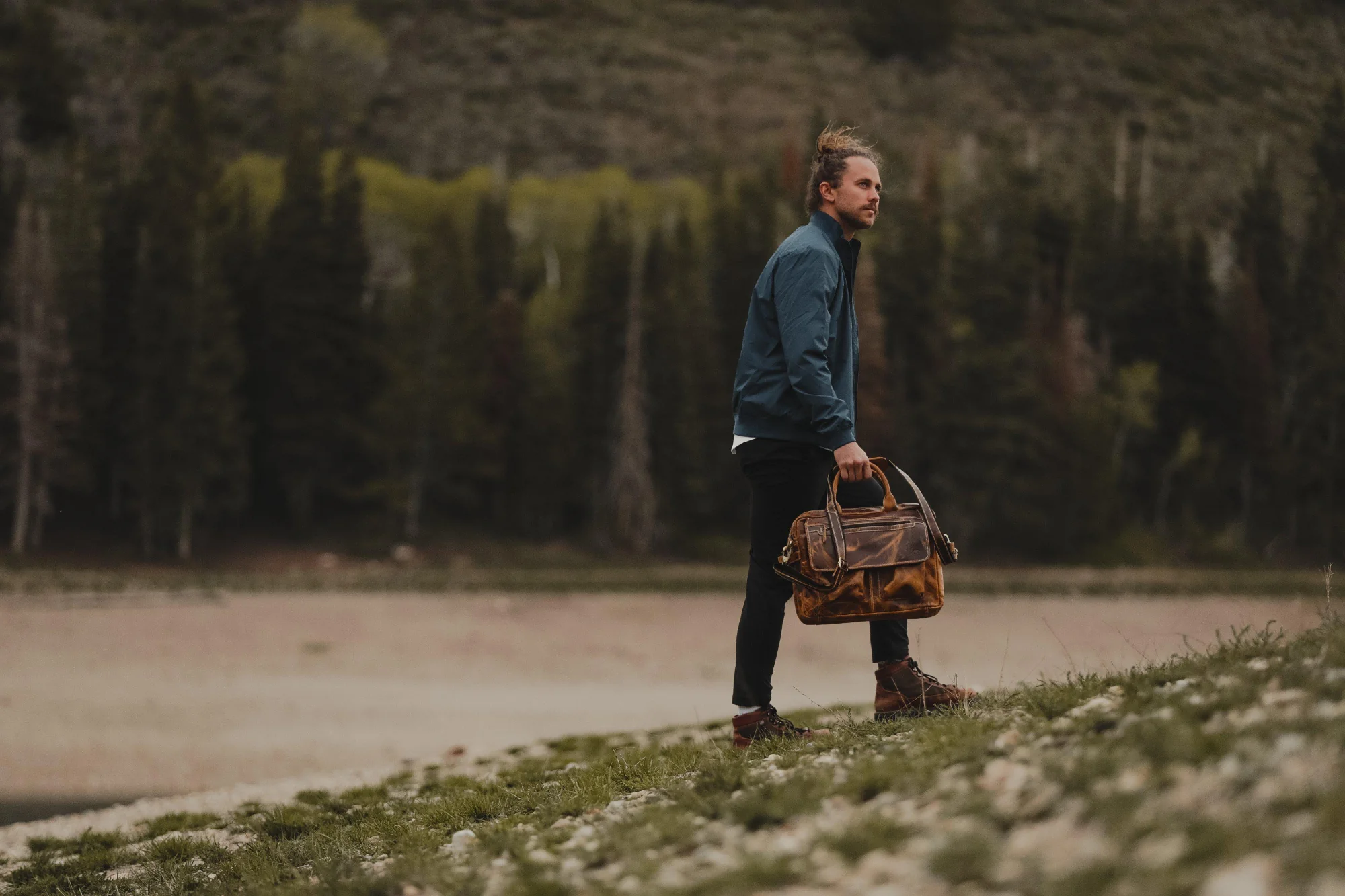 Buffalo Leather Pilot Bag - Image 3