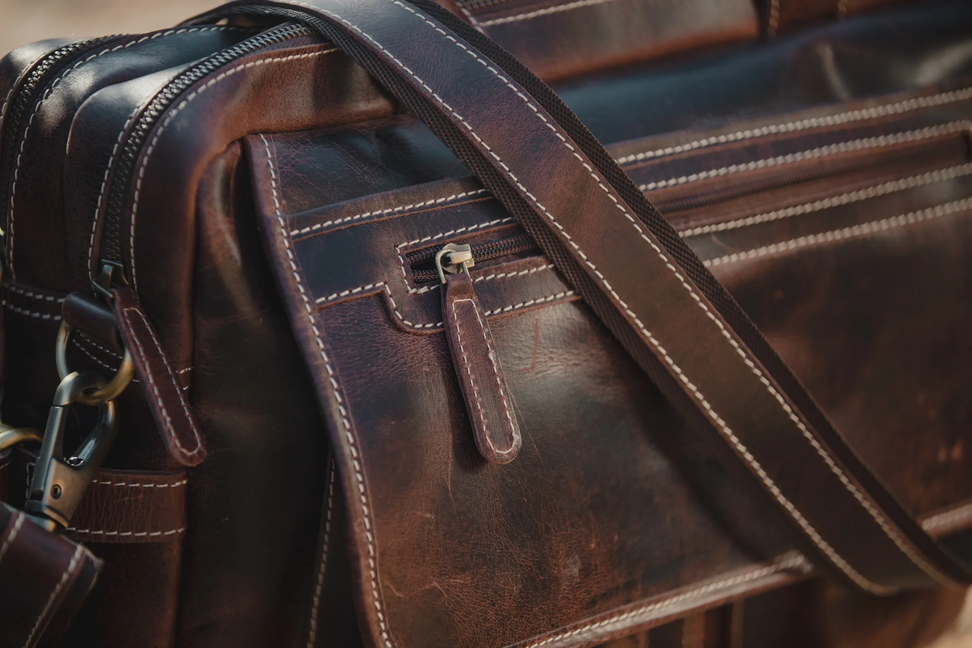 Buffalo Leather Pilot Bag - Image 8