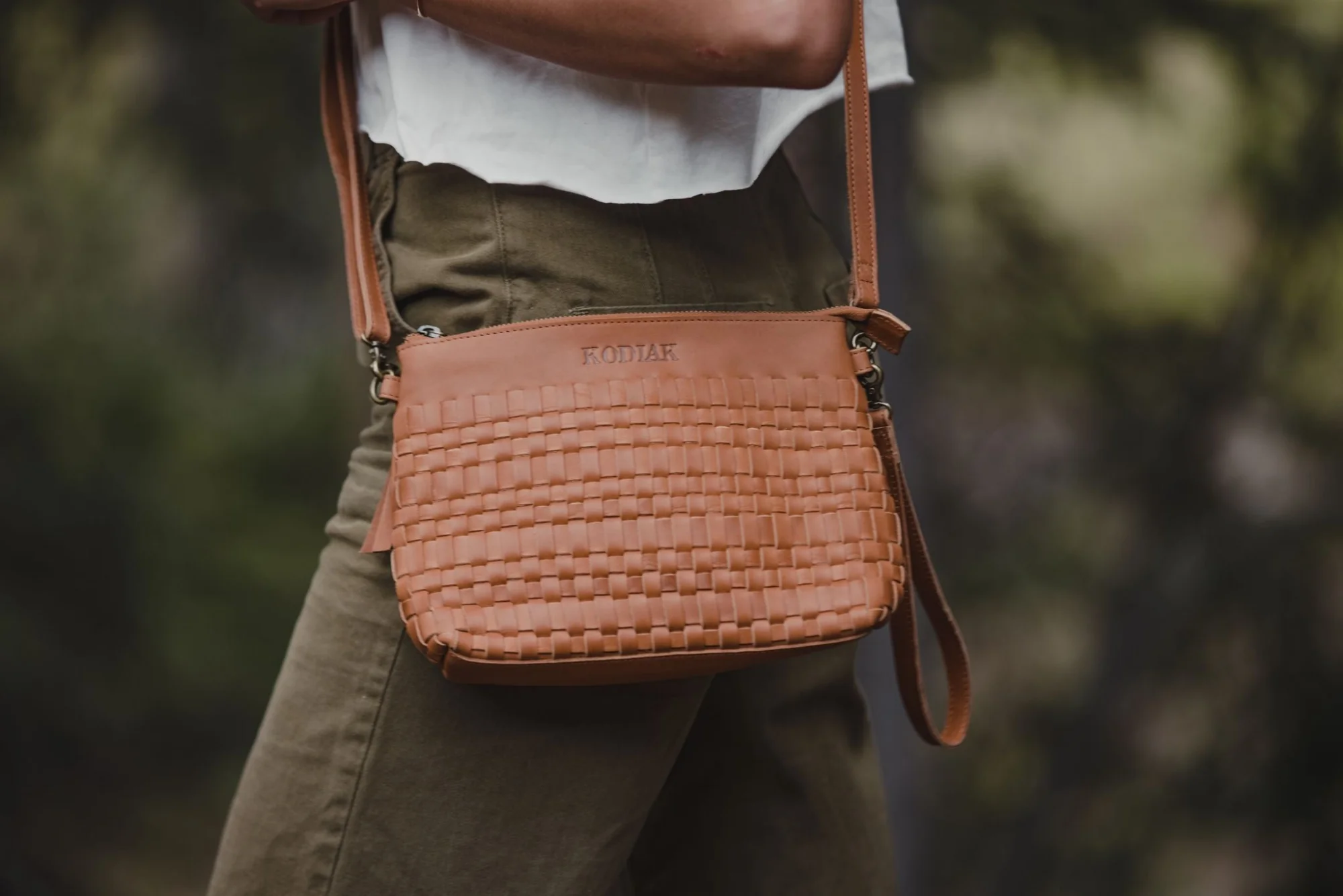 Crossbody Koyuk Purse - Image 6