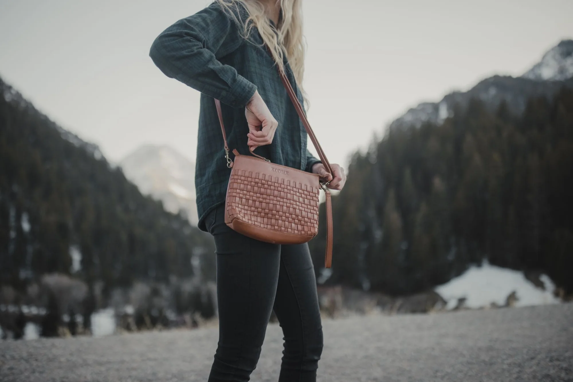 Crossbody Koyuk Purse - Image 8