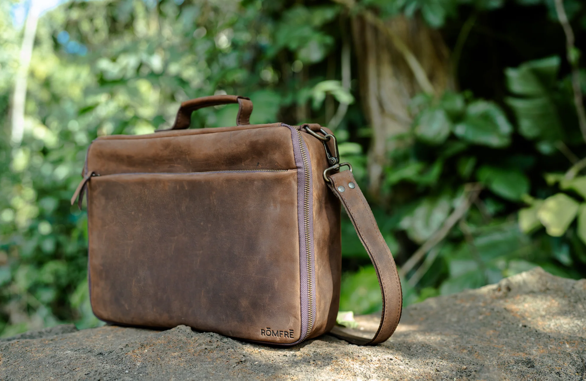 Kenai Leather CPAP Travel Bag - Image 14