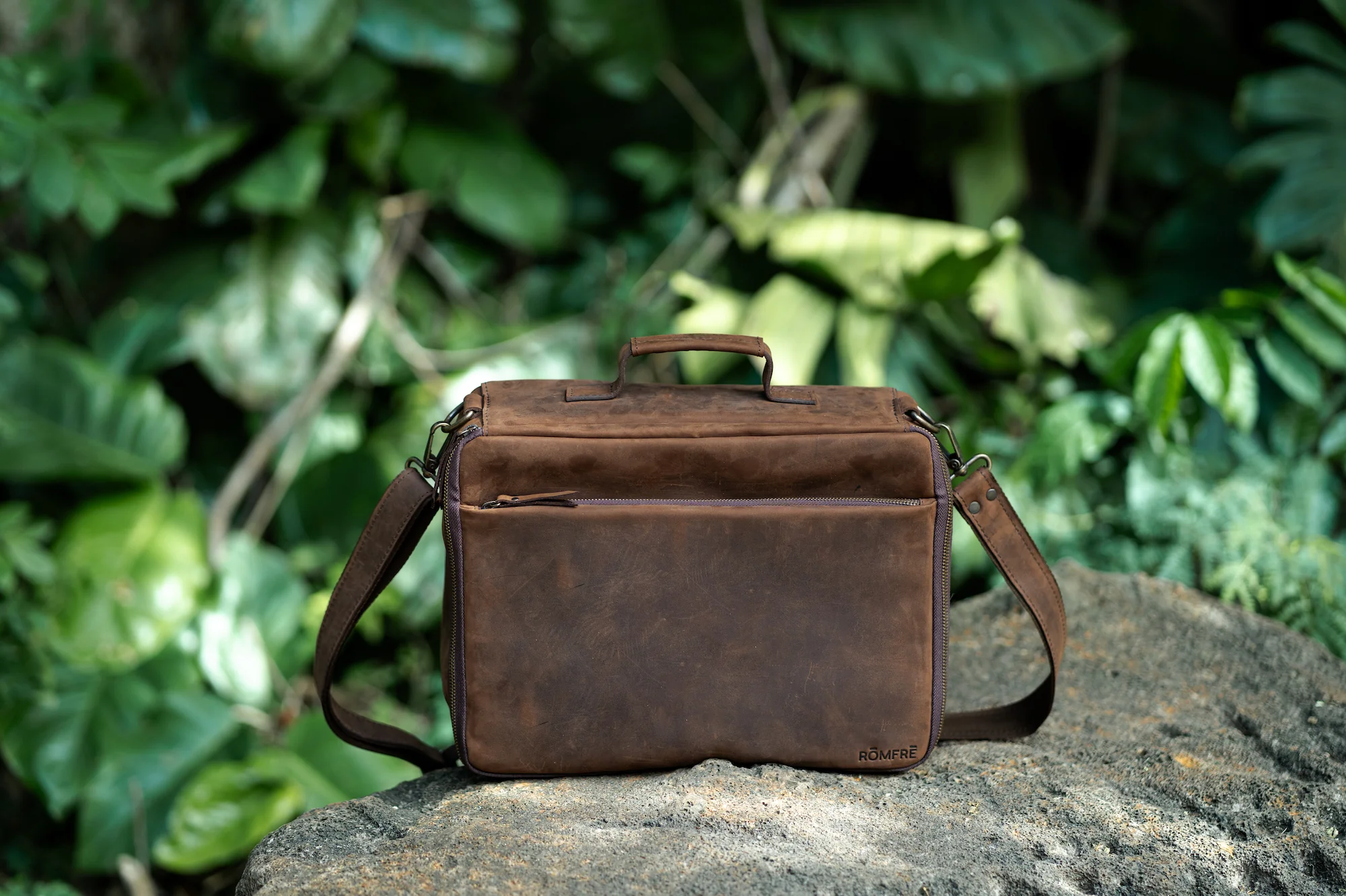 Kenai Leather CPAP Travel Bag - Image 9