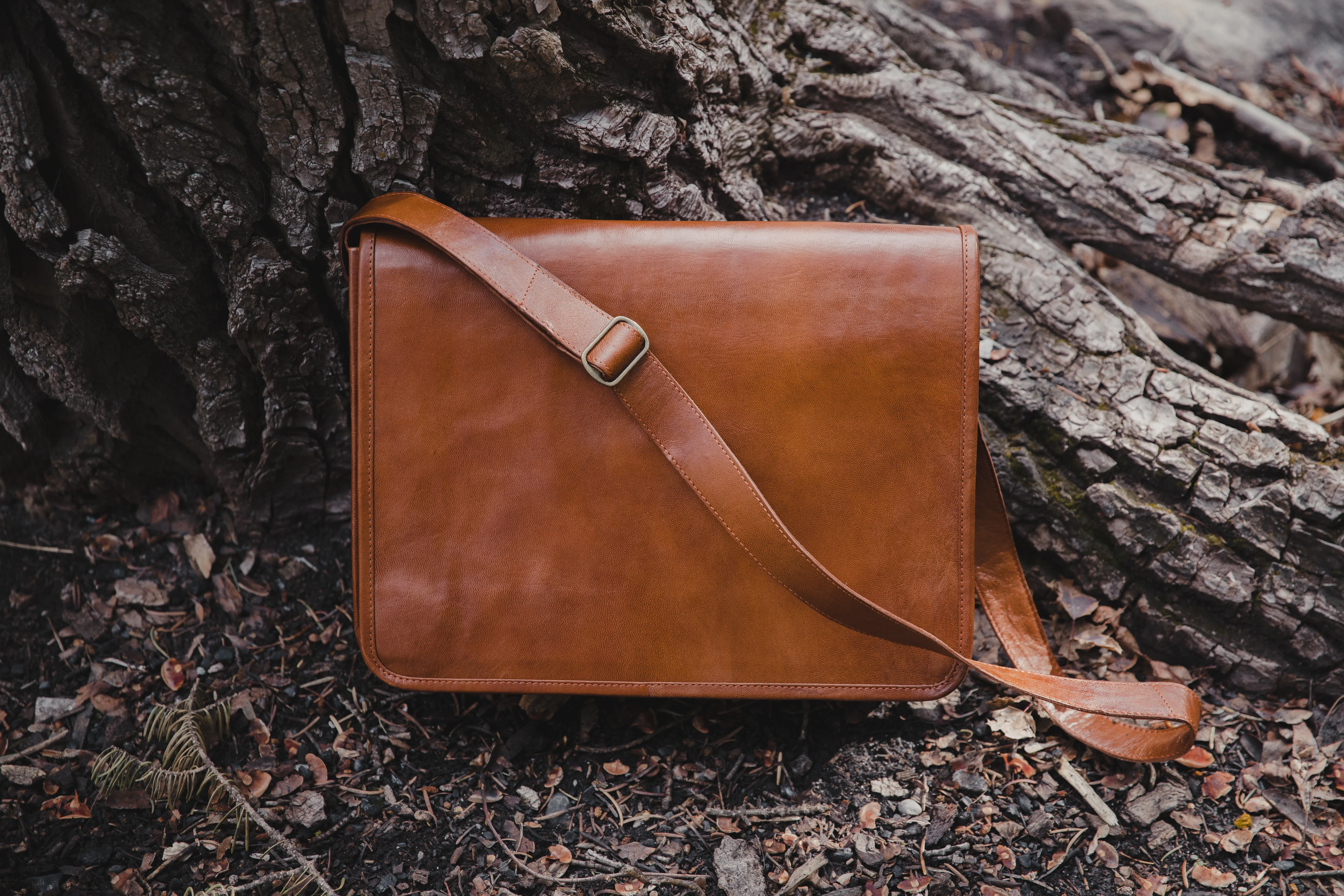 Kodiak Leather Messenger - Image 3