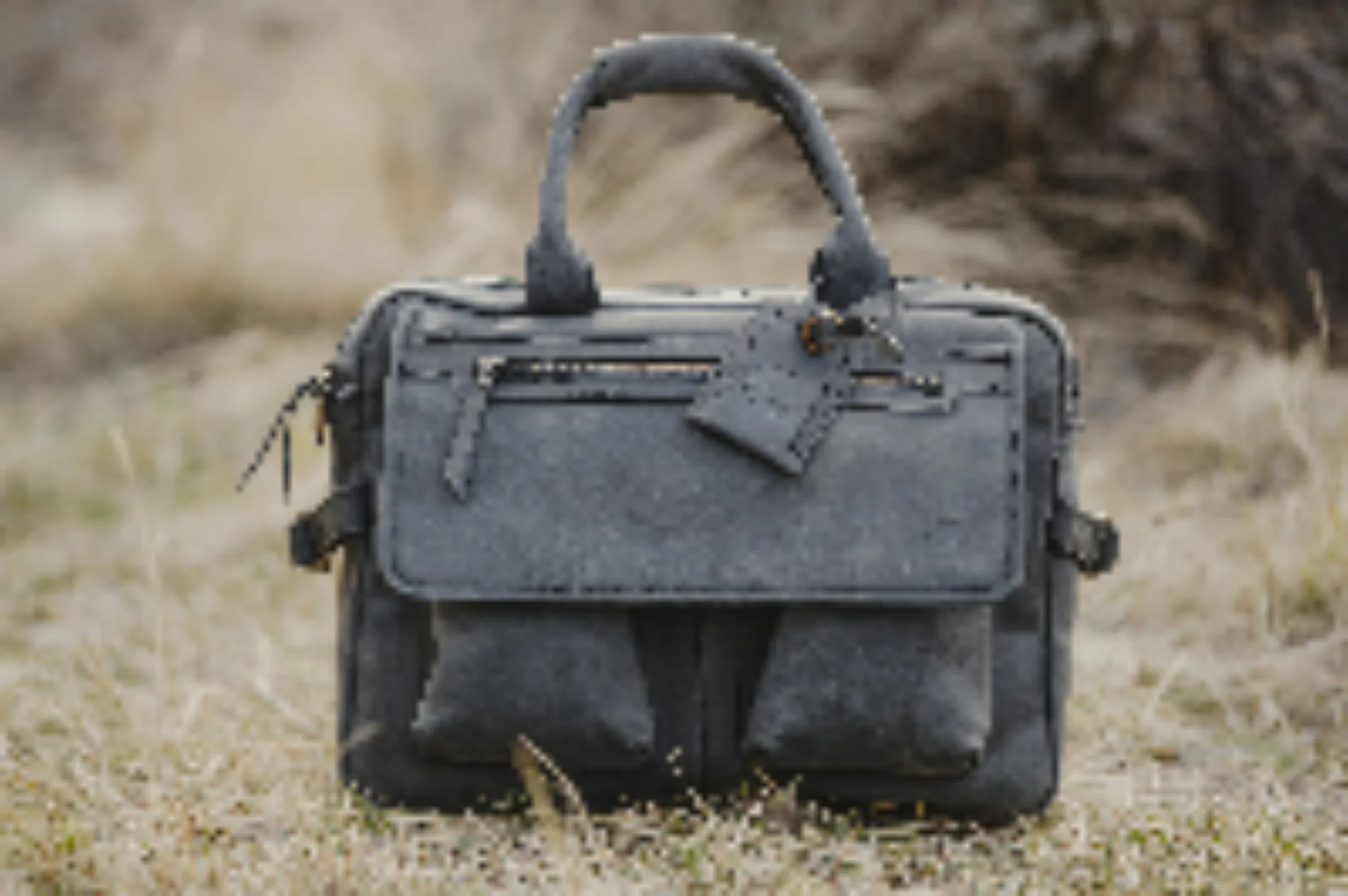 LIMITED EDITION - Yukon Pilot Bag - Image 5