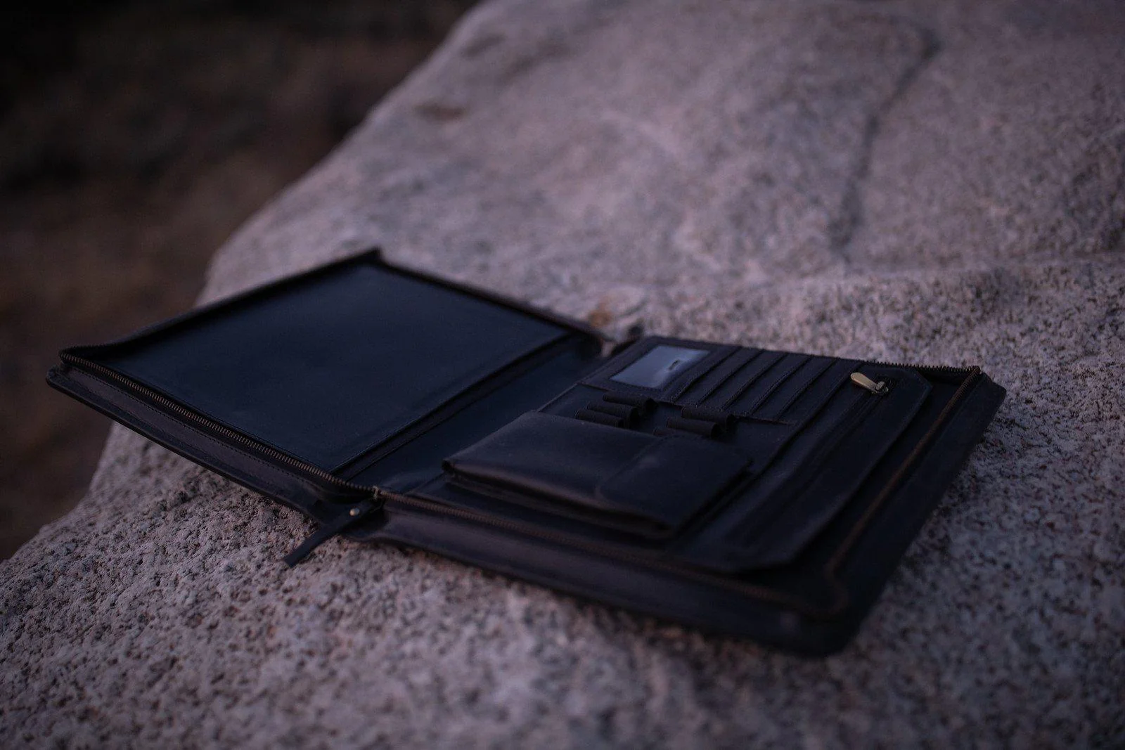 Nomad Leather Portfolio - Image 9