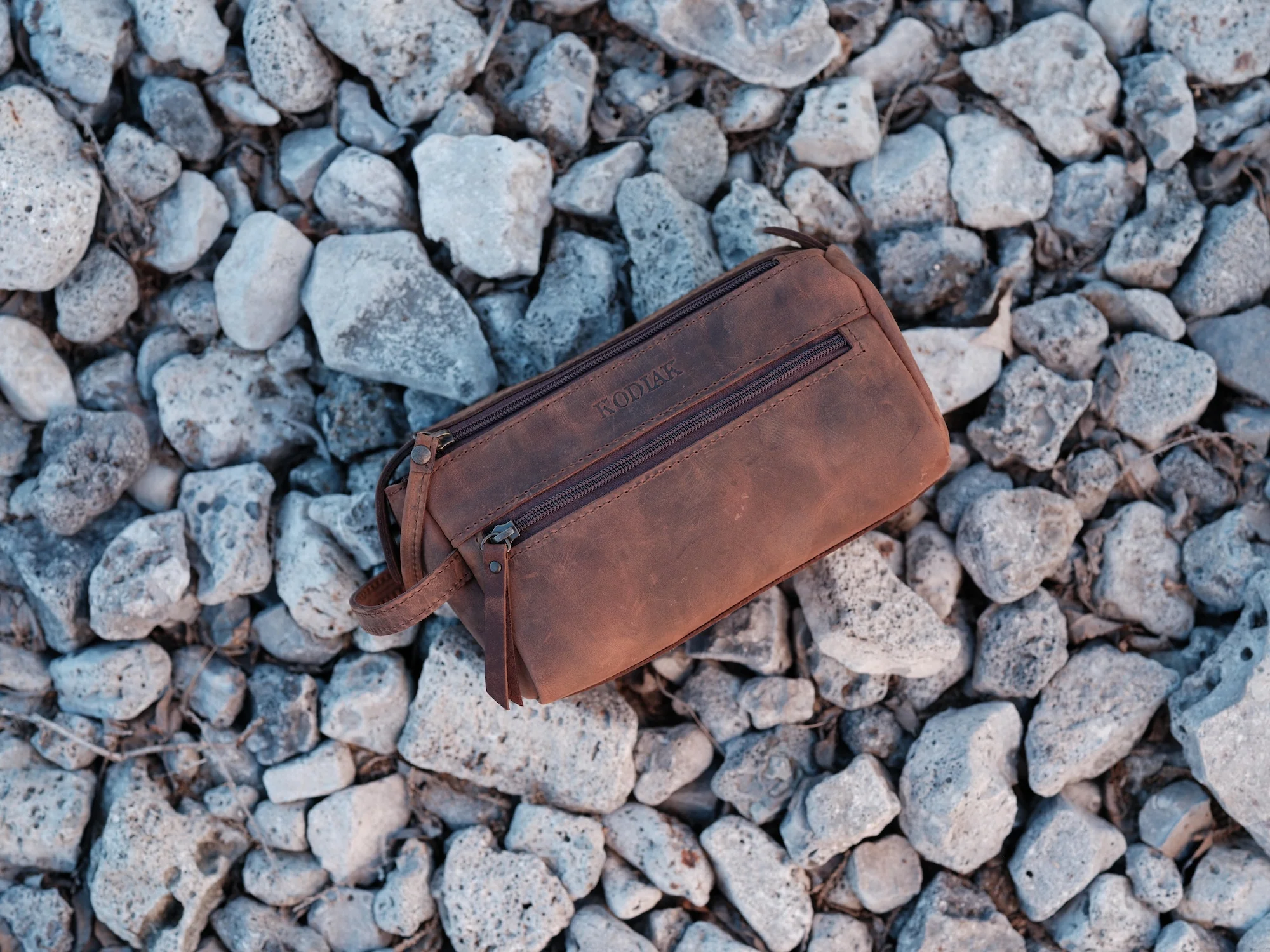 LIMITED EDITION - Yukon Toiletry Bag - Image 8